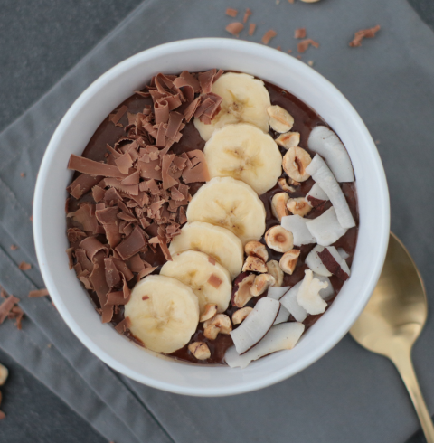 Schokoladen-Smoothie-Bowl